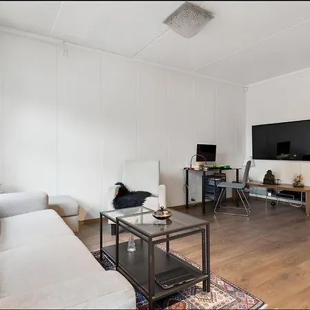 公寓 Stylish & Modern Apartment, In Centre, Free Parking Spot ! *